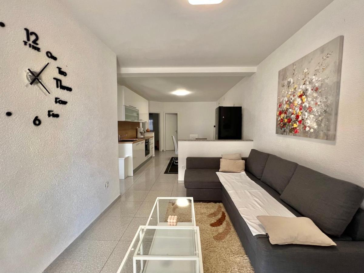 דראמליי Apartmani Ana מראה חיצוני תמונה