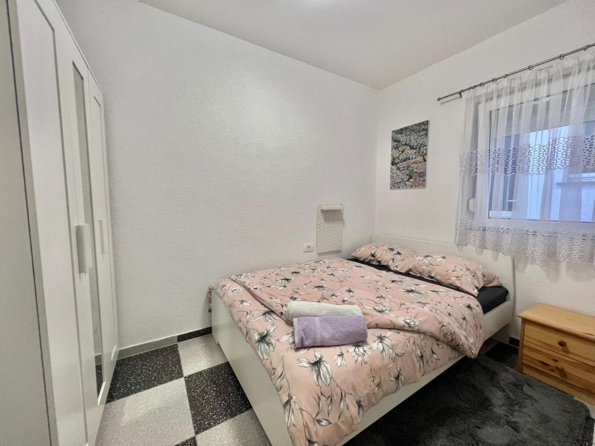 דראמליי Apartmani Ana מראה חיצוני תמונה