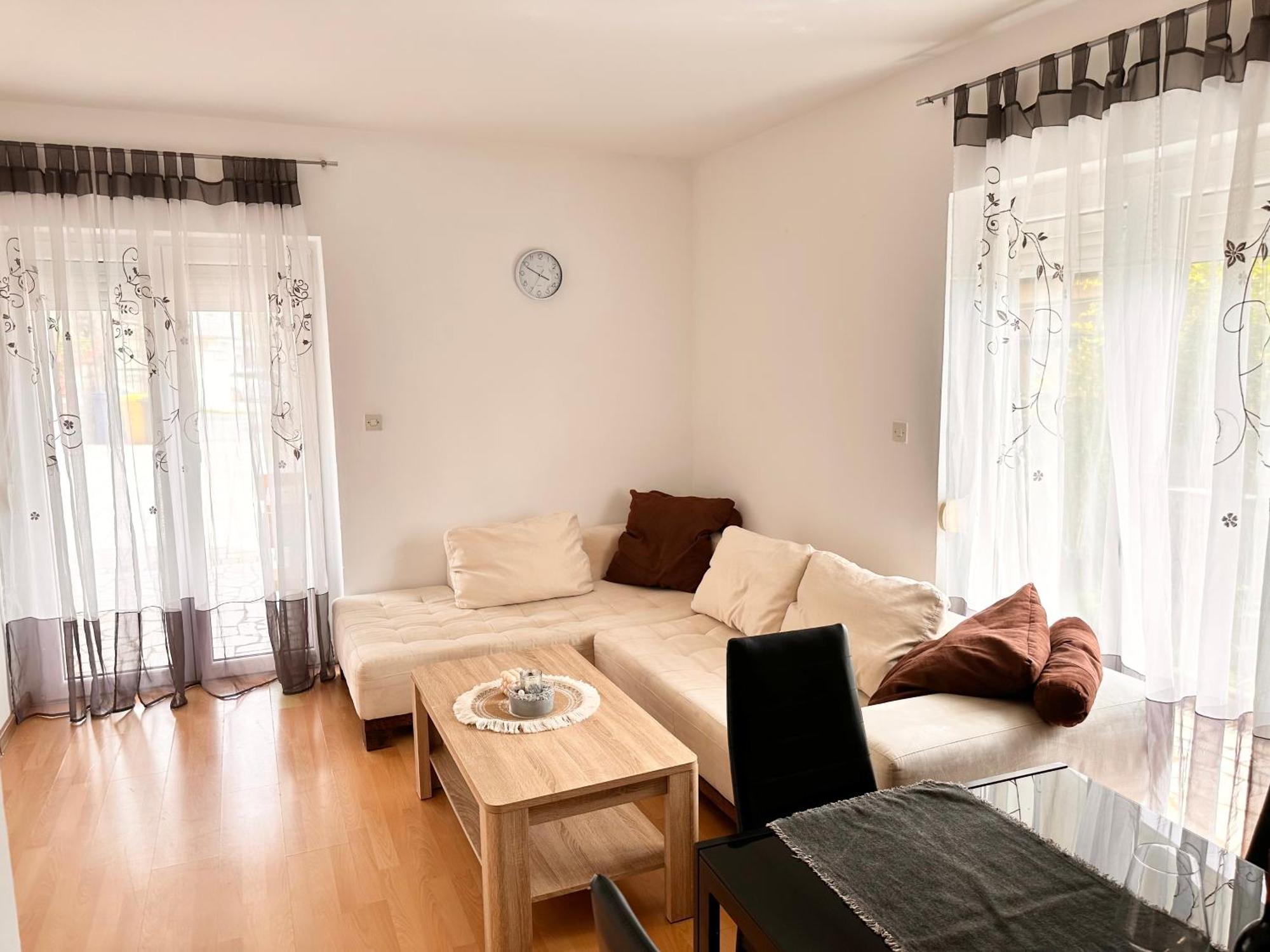 דראמליי Apartmani Ana מראה חיצוני תמונה