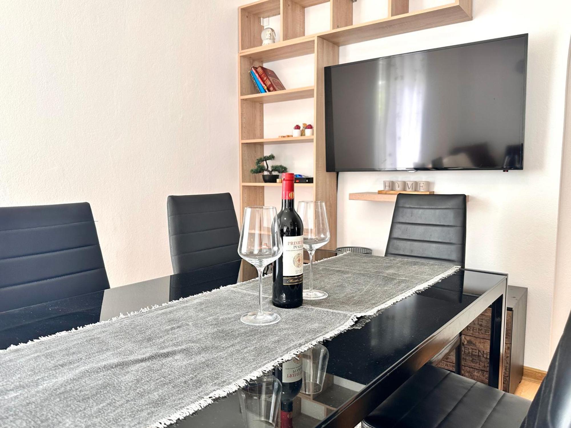 דראמליי Apartmani Ana מראה חיצוני תמונה